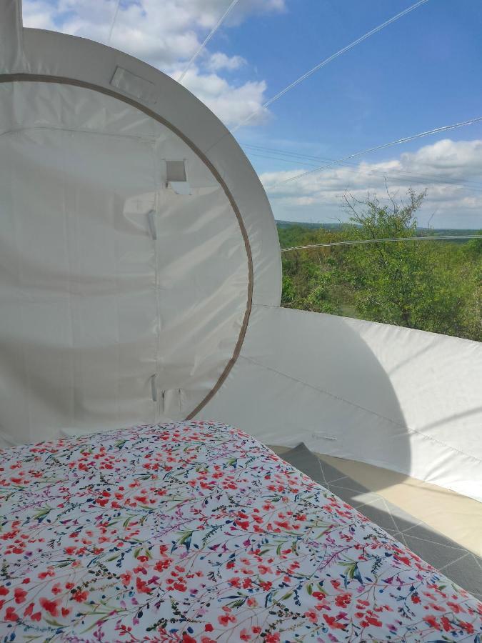 Hotel Cele Bulles Etoilees à Brengues Extérieur photo